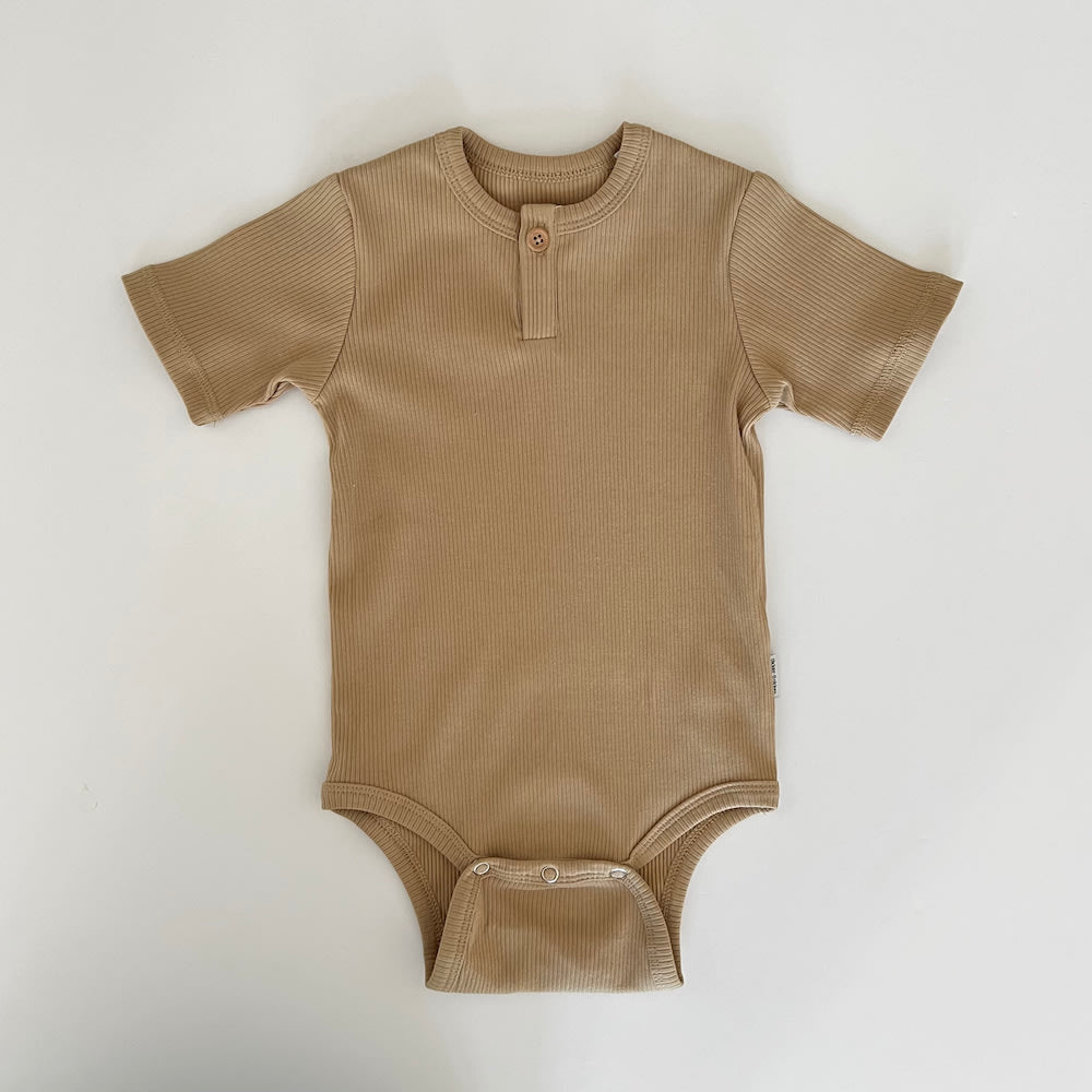 Basic rib kortærmet body - camel &amp; royal blue